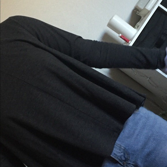 Flowy long sleeve - Picture 5 of 6